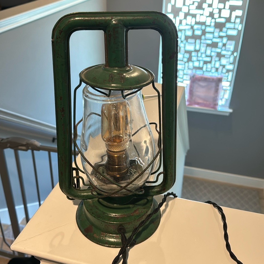 Dietz Electric Lamp - Green